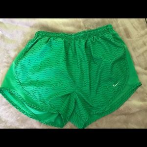 BUNDLE OF 3 NIKE TEMPO RUNNING SHORTS